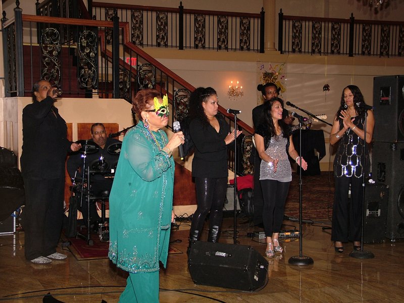 SJ Links MARDI-GRAS 10-31-2010 102.jpg