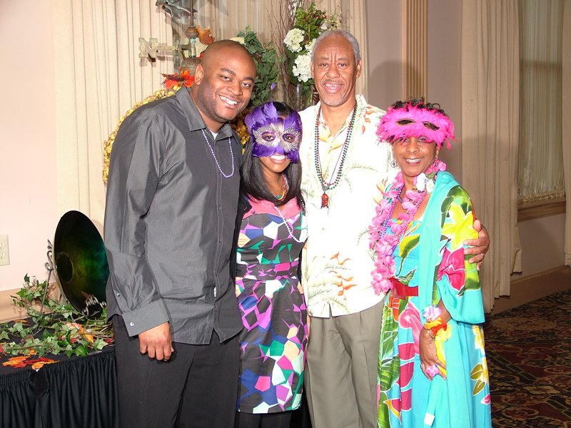 SJ Links MARDI-GRAS 10-31-2010 112.jpg