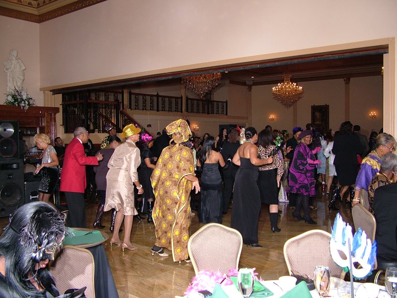 SJ Links MARDI-GRAS 10-31-2010 155.jpg