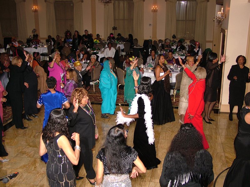 SJ Links MARDI-GRAS 10-31-2010 179.jpg