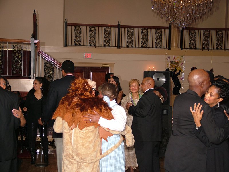 SJ Links MARDI-GRAS 10-31-2010 191.jpg