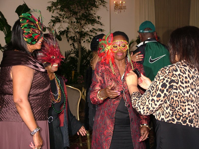 SJ Links MARDI-GRAS 10-31-2010 193.jpg