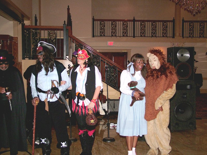 SJ Links MARDI-GRAS 10-31-2010 198.jpg