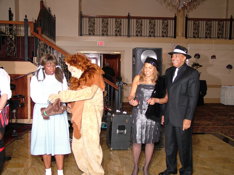 SJ Links MARDI-GRAS 10-31-2010 199.jpg
