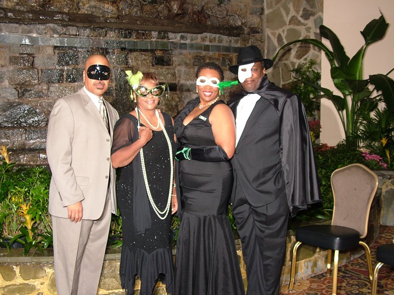 SJ Links MARDI-GRAS 10-31-2010 208.jpg