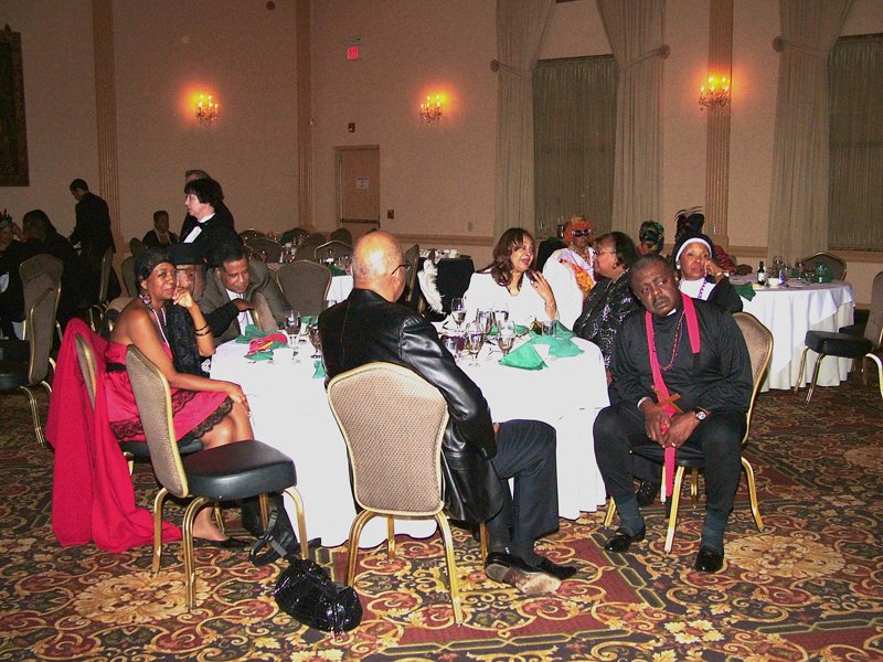 SJ Links MARDI-GRAS 10-31-2010 215.jpg