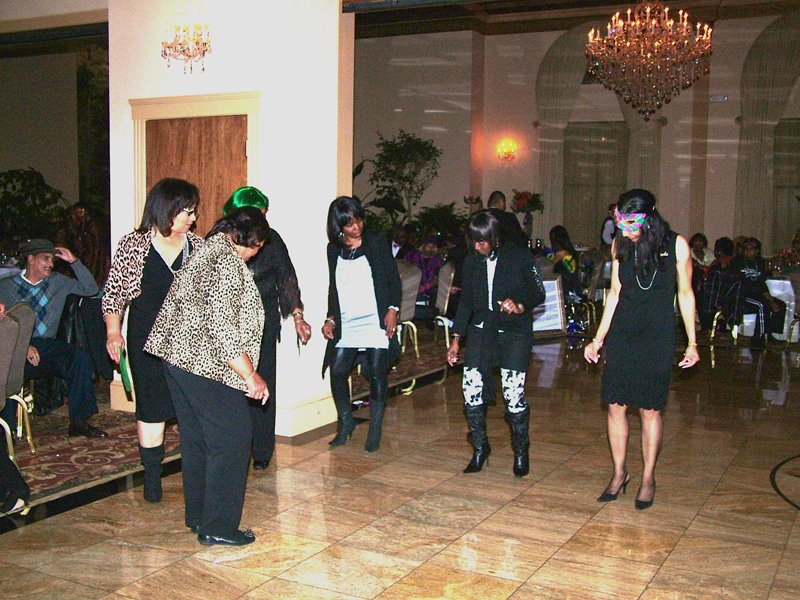 SJ Links MARDI-GRAS 10-31-2010 217.jpg