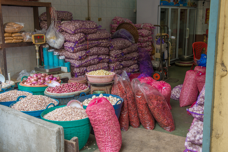 RL5_1441.jpg :: Market, Bangkok.