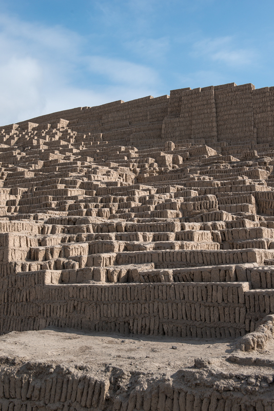 RL5_7743.jpg :: Huaca Pucllana, ancient temple complex, Lima