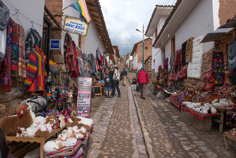 RL5_7859.jpg :: Local market, Chinchero District