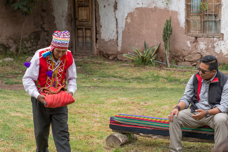 RL5_7919.jpg :: Curandero, Andean Medicine Man makes offering