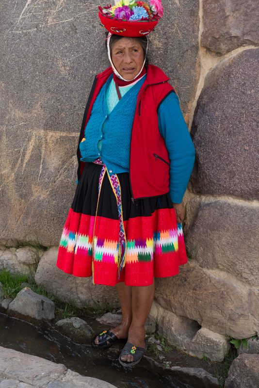 RL5_8066.jpg :: Ollantaytambo traditional dress