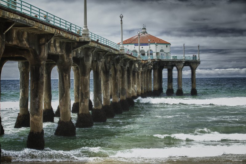 IMG_9052HFin.jpg :: Stormy Pier