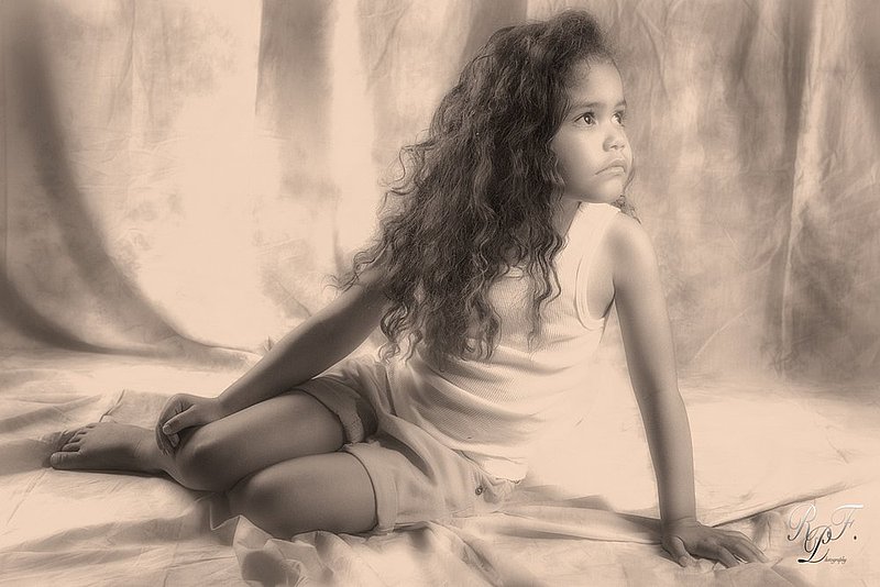 IMG_0194-Edit-2.jpg :: portrait