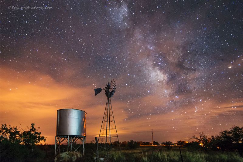 Night Windmill.jpg :: Night Windmill
