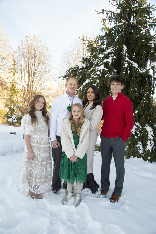 Brooks Fam 2023_2.jpg