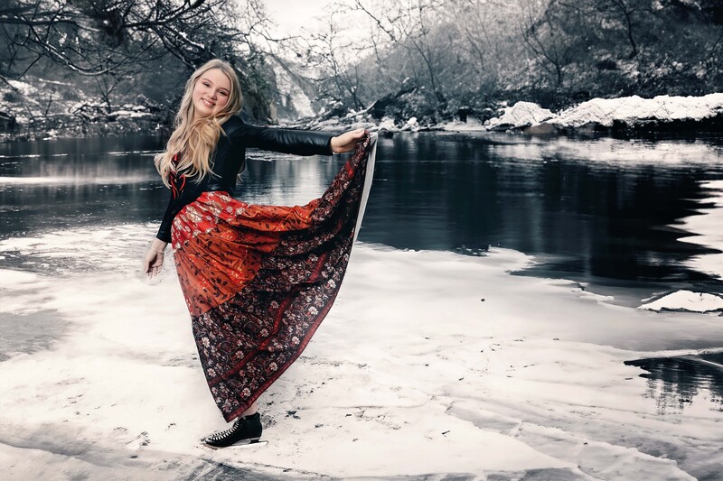 1P8A5826 IceSkater lol.jpg