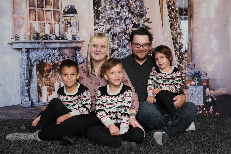 Family Christmas Moose Jaw.jpg :: Moose Jaw Family Photography