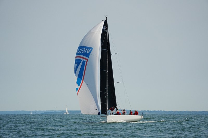 B6700310NBYC25-Sun-PHRF-ifp3.jpg