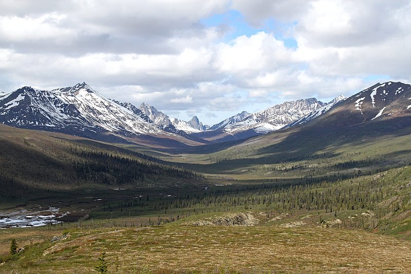 YUK Dempster Hwy 2.jpg :: The Dempster Highway runs north from Dawson, Yukon Territory across the Arctic Circle to Inuvik in Northwest Territories.