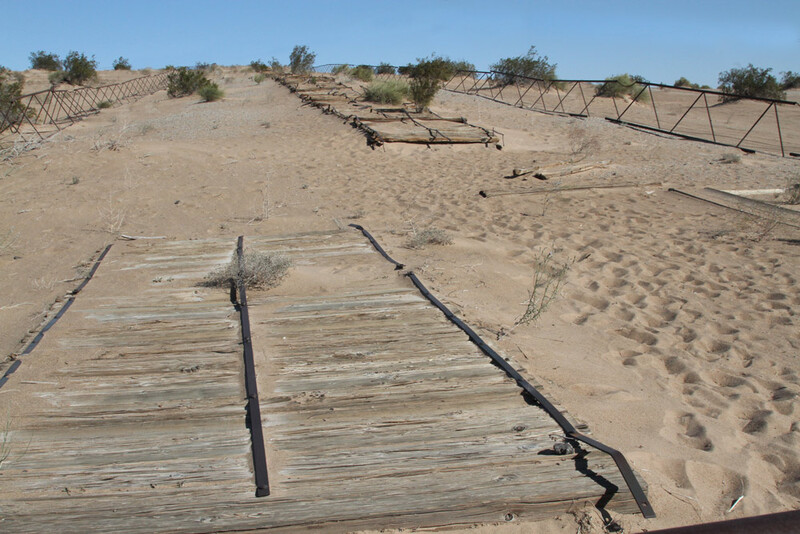 Dixie Hwy-99b.jpg :: Plank Road over the dunes, 1915
