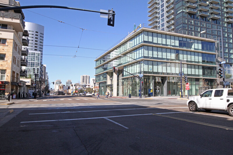 Dixie Hwy-99g.jpg :: Park Boulevard (12th St) and Market, original terminus of the Dixie Overland Highway