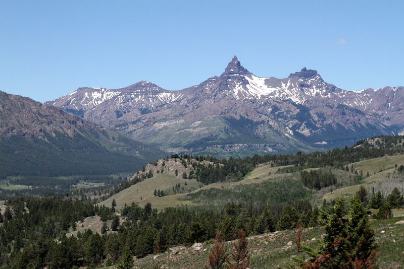 WY Baronnette Peak.jpg :: Valley of the Clark's Fork River