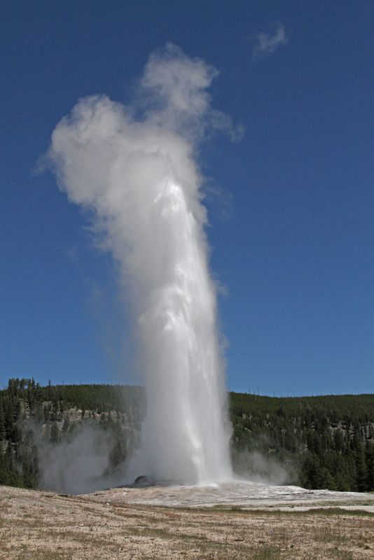 WY Old Faithful.jpg