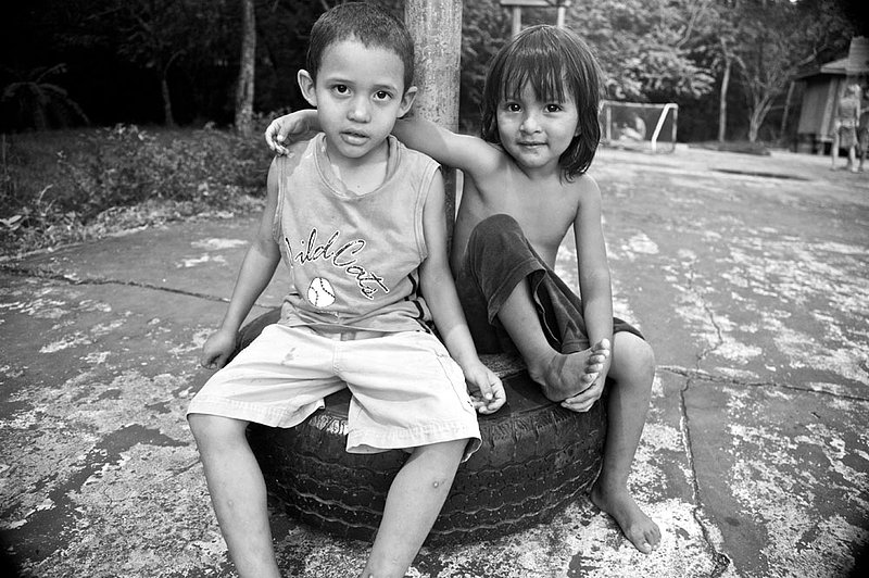 IMG_0856.jpg :: Young Honduran brothers on the island of Roatan.
