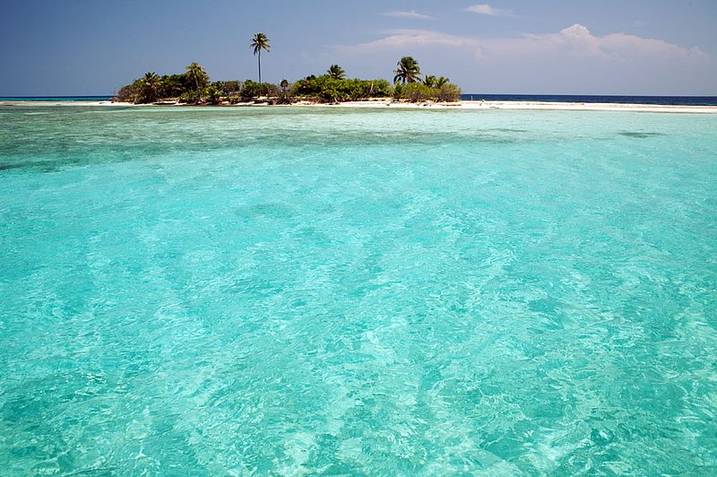 IMG_4485.jpg :: Pigeon Cay off of Roatan, Honduras