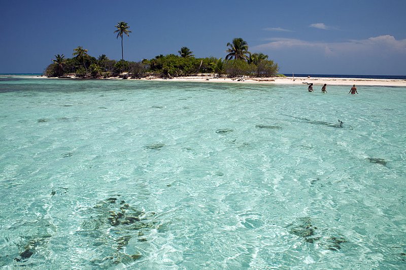 IMG_4533.jpg :: Pigeon Cay off of Roatan, Honduras
