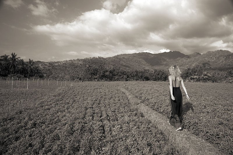IMG_7825 1.jpg :: A beautiful Swedish girl in Lombok, Indonesia.
