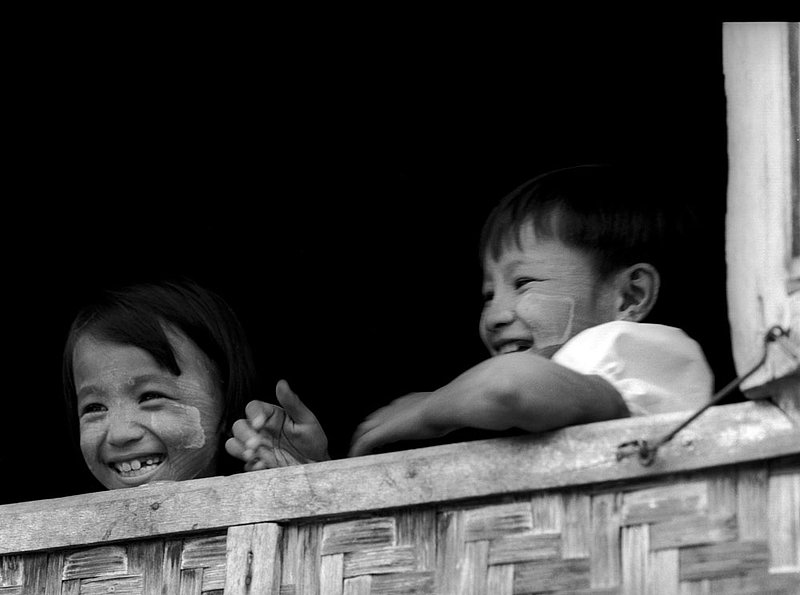 burmesegirls.jpg :: Burmese school children taking a break from their studies in Bagan, Myanmar.