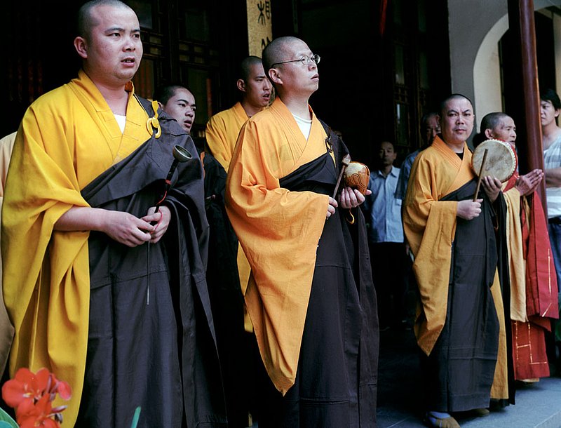 moreshanghimonks.jpg :: Buddhist monks in Shanghi, China.
