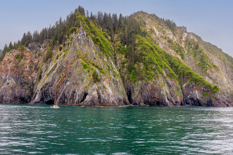 AK004.jpg :: Many cliffs border the coastline along the Kenai Fjord

Kenai Fjord, Alaska  - Spring 2025
