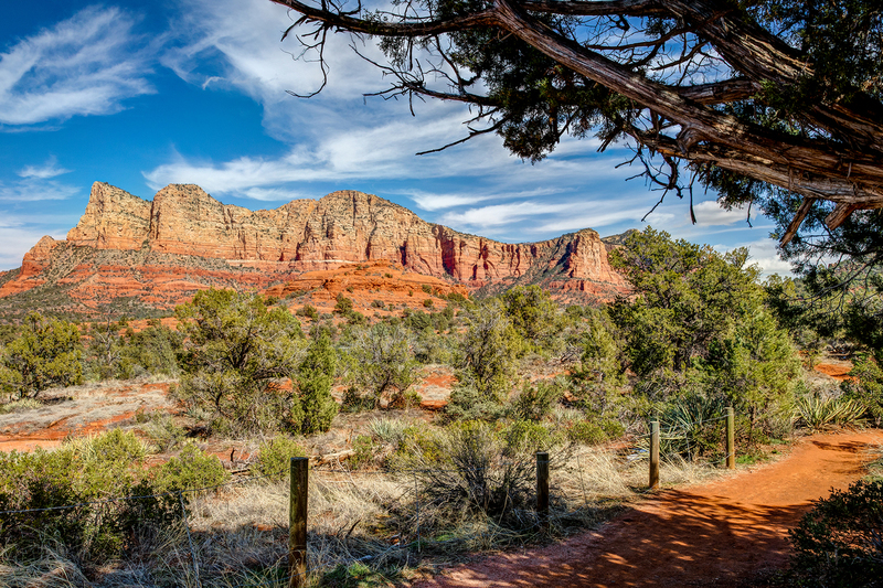 AZ034.jpg :: Red rock formation found along the Courthouse Butte Loop Trail

Sedona AZ - Winter 2019