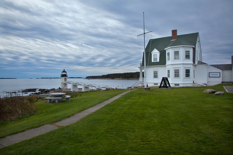 ME0691.jpg :: Roadside view of the Marshall Point Lighthouse

Port Clyde ME - Fall 2010