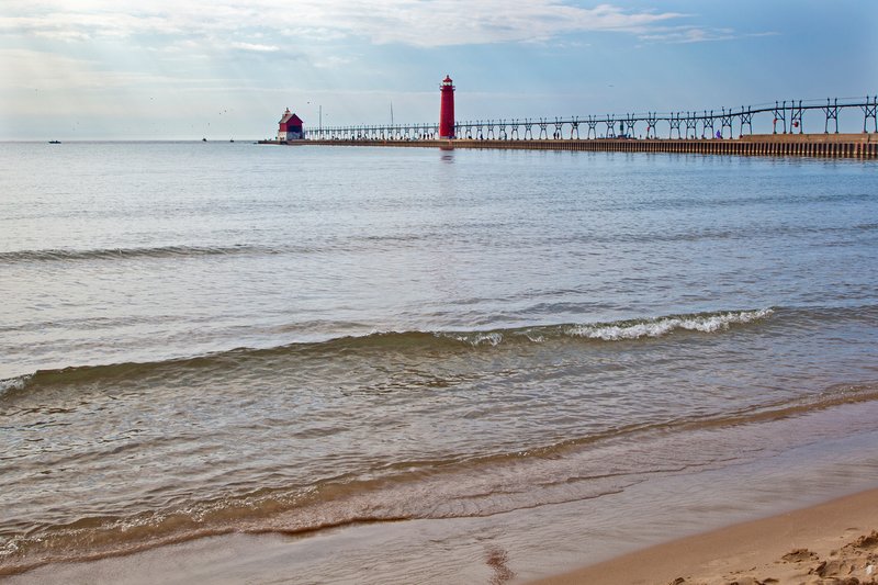 MI037.jpg :: South Haven South Pier lighthouse in the southwest corner of Michigan

South Haven, MI - Summer 2011