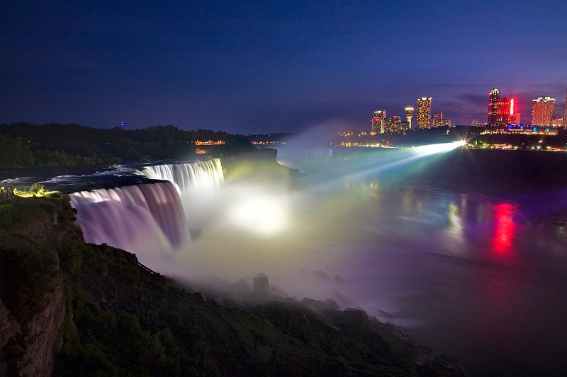 NY090.jpg :: GREEN, BLUE & LAVENDER LIGHTS BRIGHTEN THE AMERICAN FALLS ON A WARM SUMMER EVENING

NIAGARA FALLS, NY - SUMMER 2008