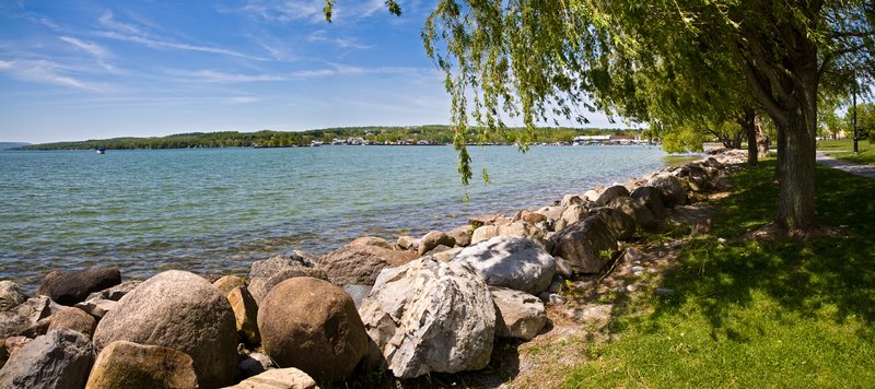 NY131.jpg :: Panoramic looking west along the shorline of Canandaigua Lake from within Kershaw Park
PRINTS @ 8\