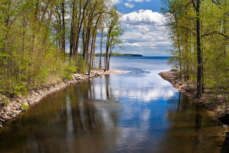 NY171.jpg :: A view of the Salmon River as it intersects with Lake Champlain in Upstate New York

Plattsburgh NY - Spring 2010

