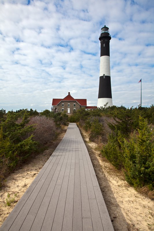 NY263.jpg :: Portrait view of Fire Island Lighthouse

Fire Island, NY - Fall 2011