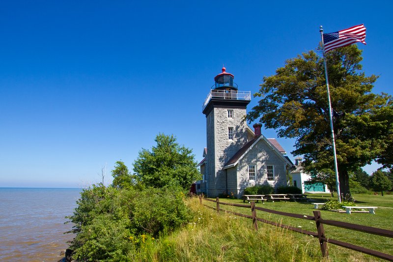 NY273.jpg :: 30 Mile Point Lighthouse bounding Lake Ontario in the Golden Hill State Park 
 
Barker NY - Summer 2011

Dear ny272, Stochl Imaging:

