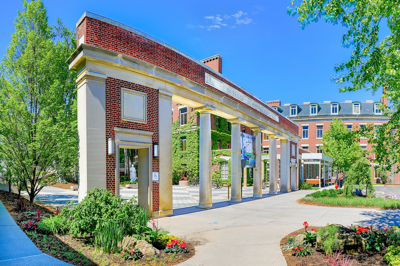 NY680.jpg :: U of R's beautiful Florescue-Von Manstein Plaza

Rochester NY - Spring 2019