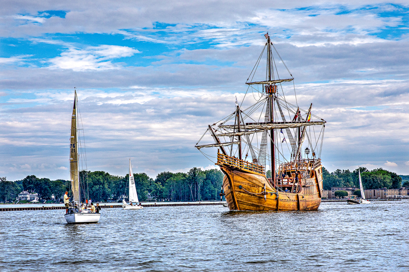 NY706.jpg :: The Nao Santa Maria heads out from the Port Of Rochester Marina on her way to Buffalo

Rochester NY - Summer 2019
