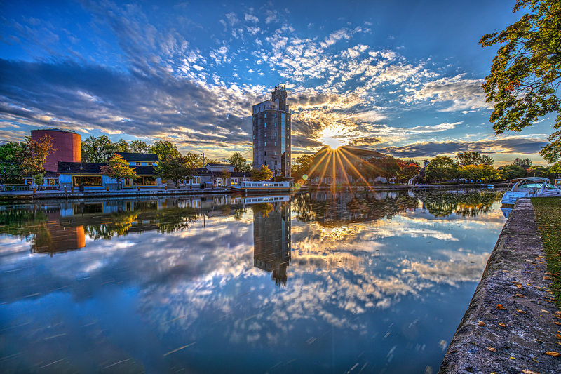 NY778.jpg :: Sunrise on a gorgeous morning at Schoen Place

Pittsford NY - Fall 2020