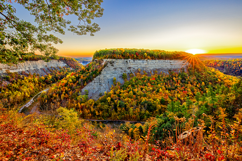 NY779.jpg :: Near peak colors abound near the Great Bend & Archery Overlook at sunrise

Letchworth Park - Fall 2020