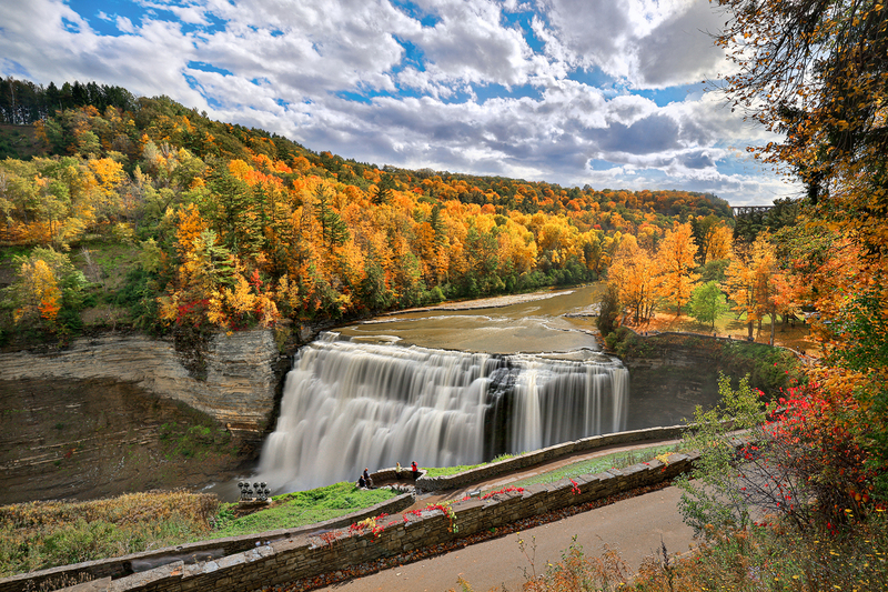 NY790.jpg :: Letchworth's Middle Falls abounds with color on a beautiful Fall day

Letchworth State Park NY - Fall 2022