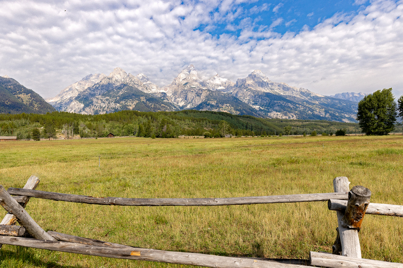 WY01.jpg :: Looking West at the Grand Tetons from Teton Park Rd

Grand Tetons WY - Summer 2024