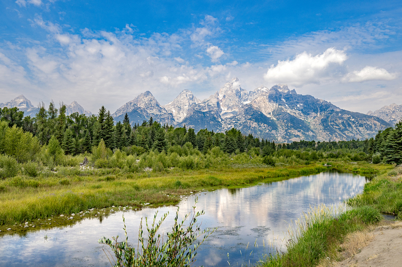 WY03.jpg :: A view of the Tetons from Schwabacher Landing

Grand Tetons WY - Summer 2024